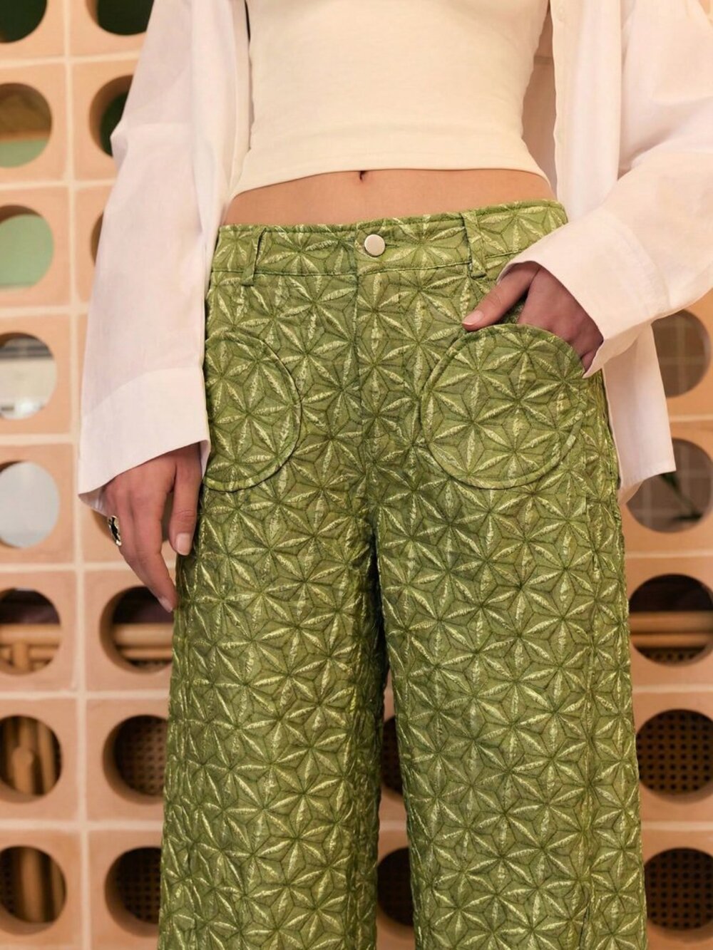 Green Casual Women's Wide-Leg Pants - Picture 4 of 6